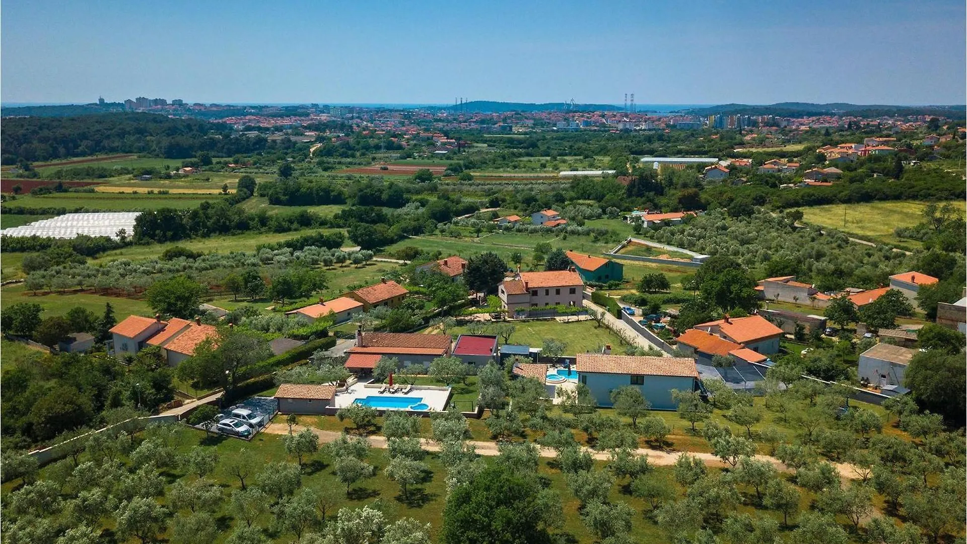 Villa Vale Pula 0*,  Croatia